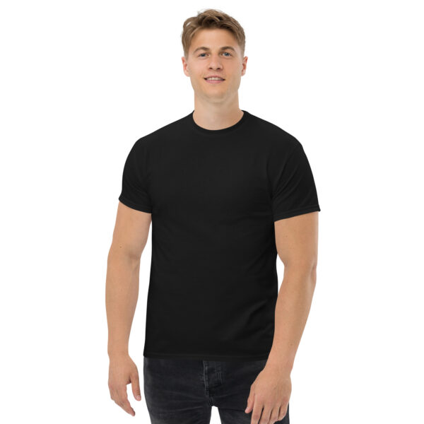 Klassisches Unisex T-Shirt – Bild 56