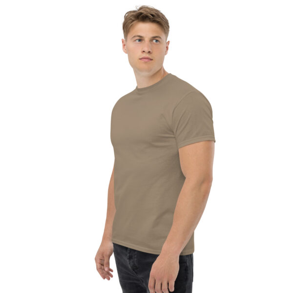 Klassisches Unisex T-Shirt – Bild 96