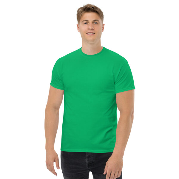 Klassisches Unisex T-Shirt – Bild 99