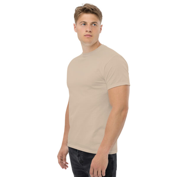 Klassisches Unisex T-Shirt – Bild 112